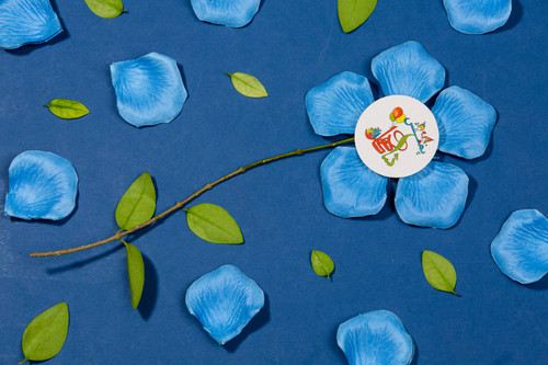 گلبرگ لمسی آبی