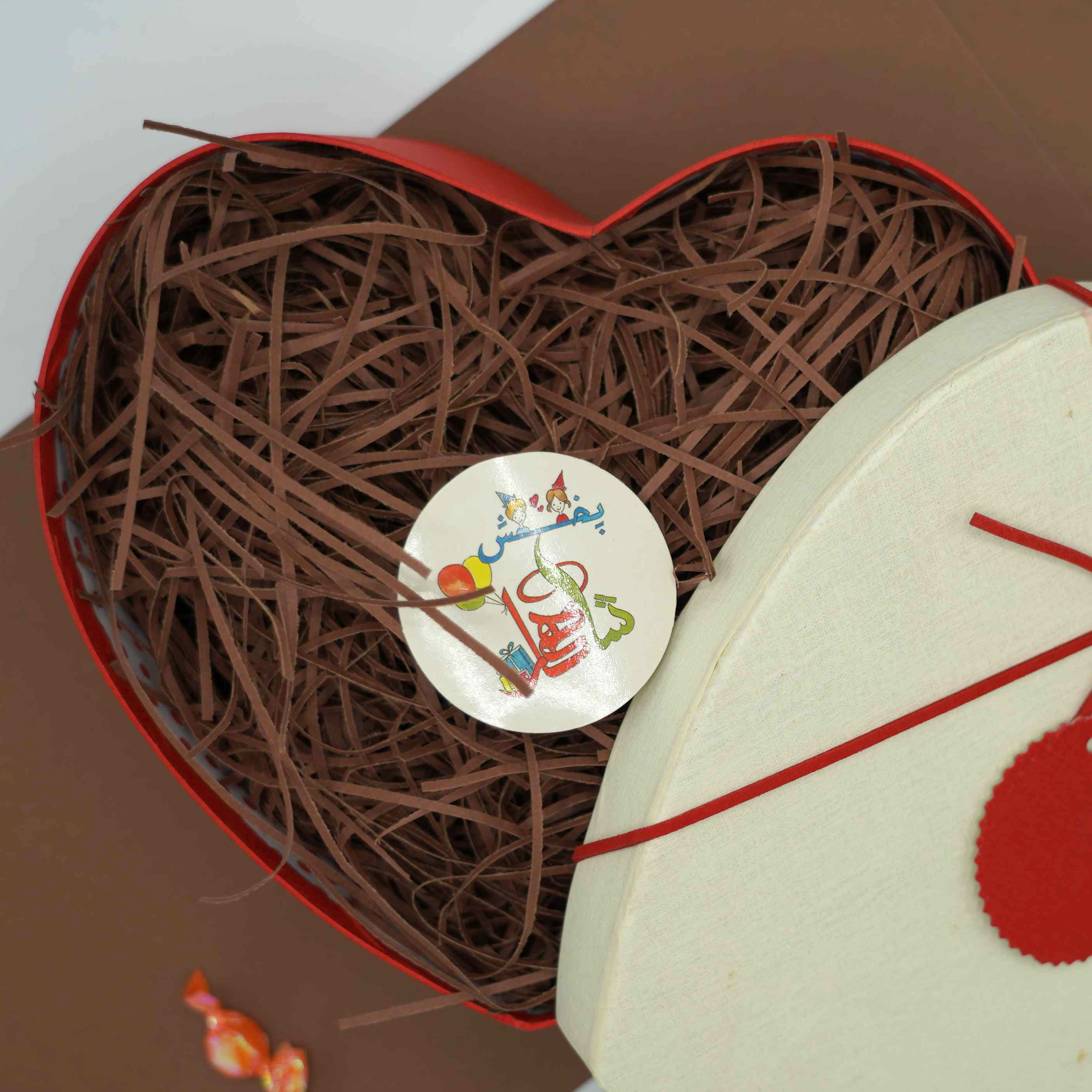 پوشال کاغذی قهوه ای